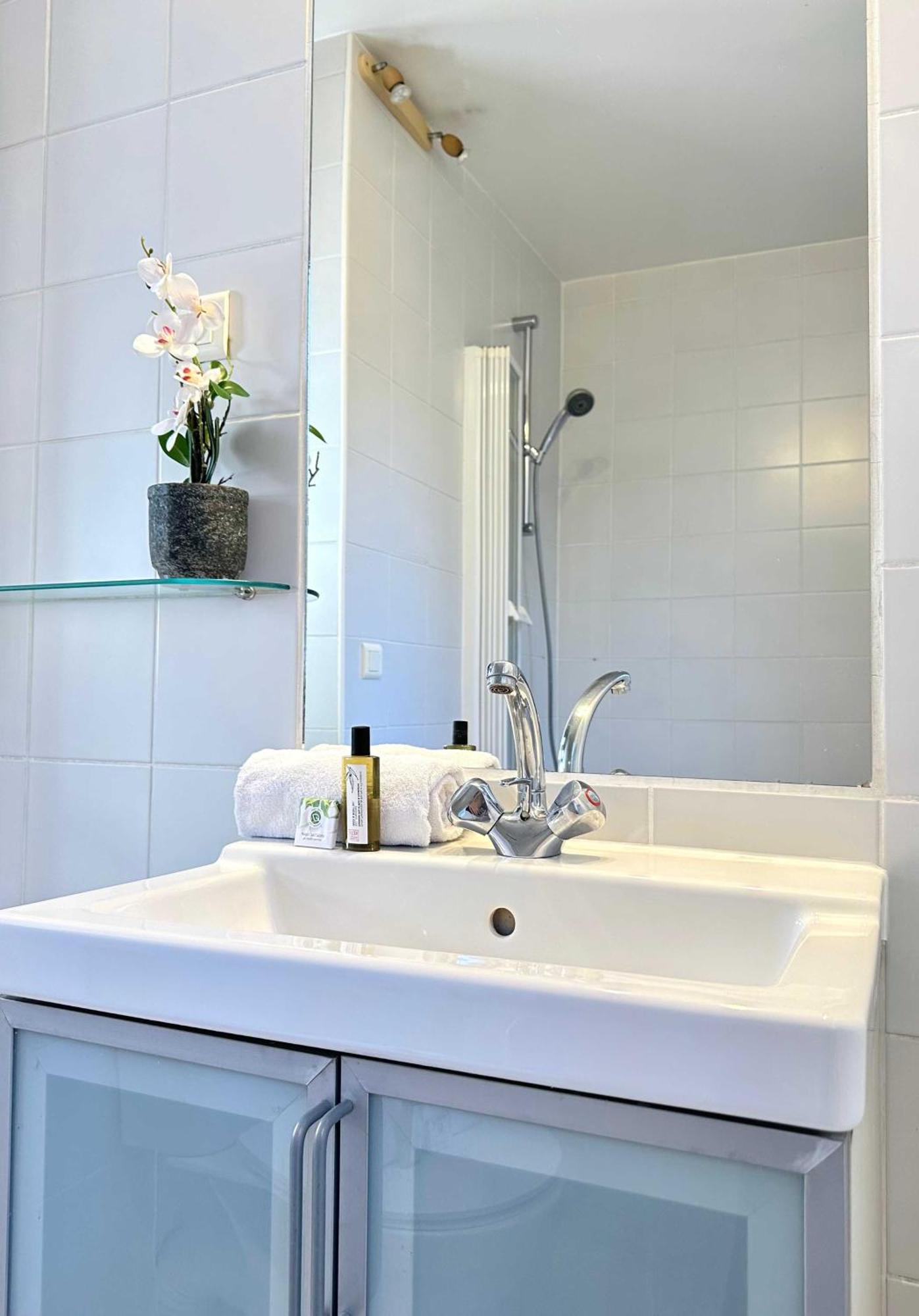 Beautiful Calm Studio In Le Marais Paris Exterior foto